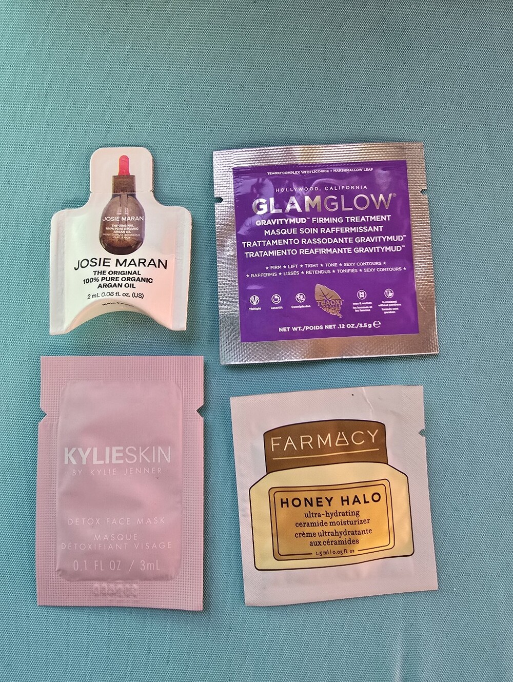 28 Pc. Neutrogena & Sadoer Facial Care Bundle - Picture 10 of 14